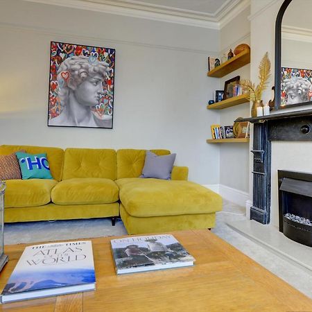Stylish 2 Bedroom Maisonette With Parking Harrogate Kültér fotó