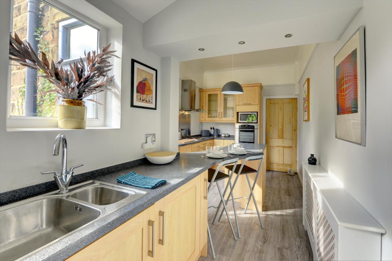 Stylish 2 Bedroom Maisonette With Parking Harrogate Kültér fotó